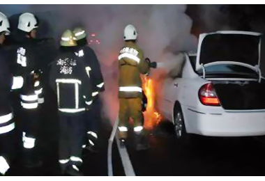 國道三南下221Ｋ發生火警幸無人傷亡(圖)