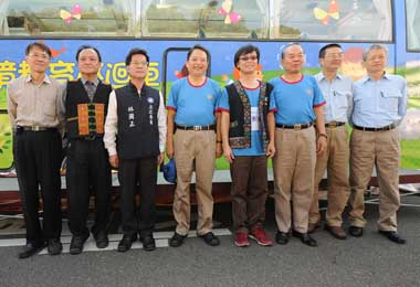 中鋼巡迴車大巴士啟用揭幕(圖)