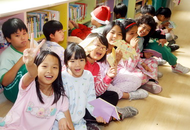 太平頭汴國小玉山圖書館啟用(圖)