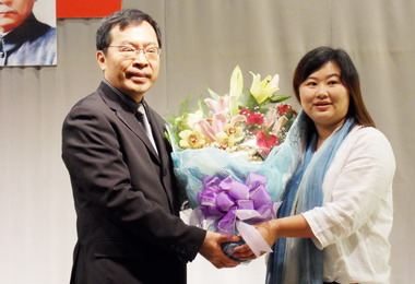 草屯工藝中心新主任許耿修走馬上任(圖)