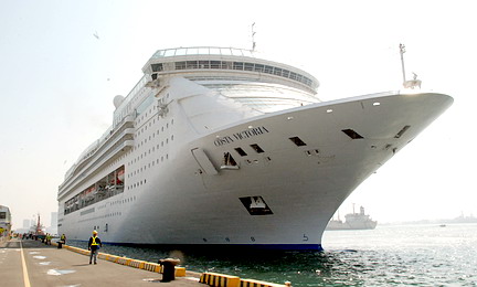 歌詩達郵輪「維多利亞號」首高雄港(圖)