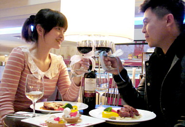 搶攻情人節高雄福華推浪漫情人餐(圖)