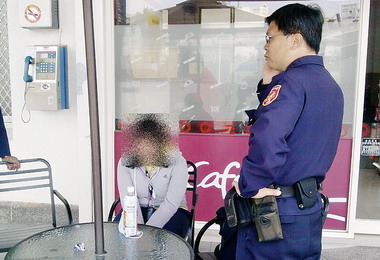斗南警發揮同理心協助翹家女孩回家(圖)