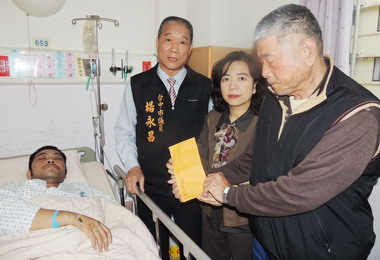 台中男子昏迷癱瘓家境堪憐待援(圖)