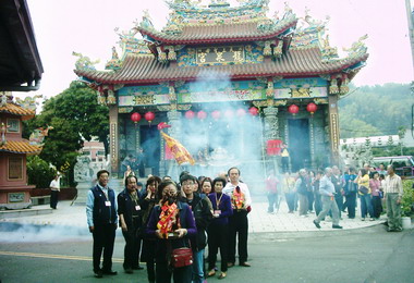 基隆市福德宮至集集鎮龍泉宮會香(圖)