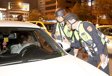 高雄市府全面加強酒駕臨檢及取締(圖)