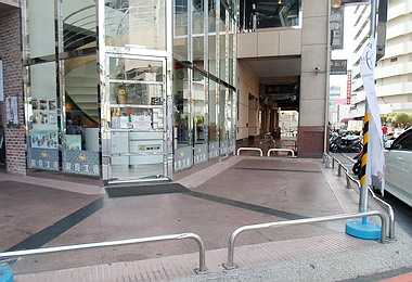 捷運三多商圈站實施機車停車收費(圖)