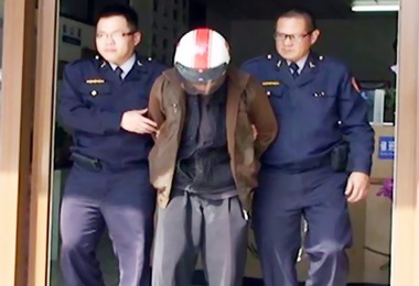 男子盜剪電纜線遭識破被逮(圖)