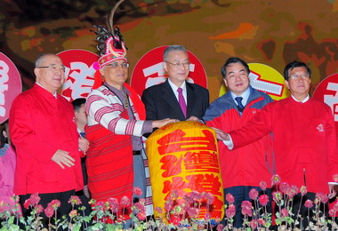 2013燈會落幕2014年將由南投縣接辦(圖)