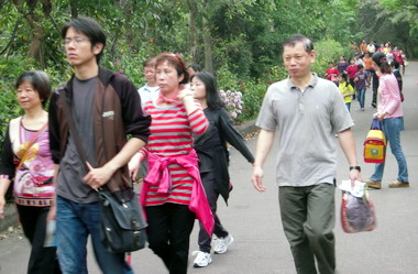 台中市清水區舉辦健行活動參加者踴躍(圖)