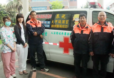童綜合醫院醫護跟隨大甲繞境進香團待命(圖)