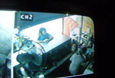趁店員繁忙店內竊取手機遭送辦(圖)