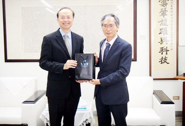 外交部雲嘉南辦事處參訪雲林科技大學(圖)