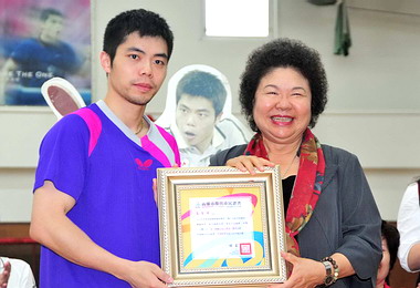 高市莊智淵世桌賽男雙摘金(圖)