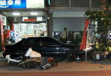 斗六酒駕肇事車損人傷遭法辦(圖)