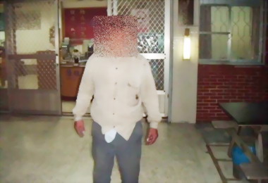 拾荒男又餓又累忘記回家路警方協助返家(圖)