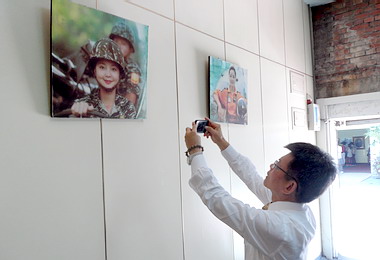 楊秋興嘆鄧麗君紀念館過於簡陋(圖)