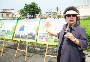 視察楠梓遊戲場開闢 陳菊：優質區域發展(圖)