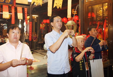 關聖帝君聖誕朱立倫：祈求全市風調雨順(圖)