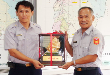 信義人倫派出所長全明財八月一日退休(圖)