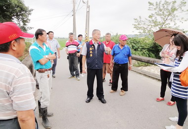 外埔溪底溝上游大量土石崩塌(圖)