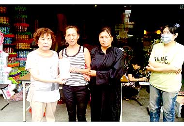 縣長夫人愛心關懷急難家庭(圖)