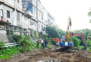 彰縣28龜裂戶設置緊急建築物安全支撐(圖)