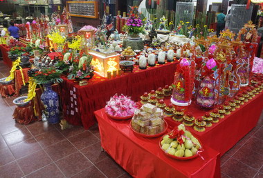 集集慶大眾爺聖誕熱鬧非凡(圖)