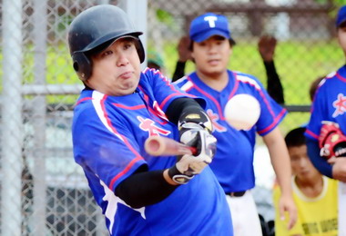 苗栗18鄉鎮市慢速壘球錦標賽36隊競技(圖)