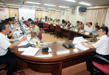 政委楊秋興協調興建屏東尾寮山步道涼亭(圖)