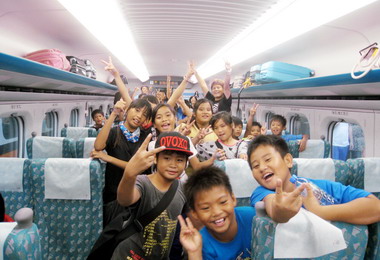 蘭嶼椰油國小北上參賽跨海體驗高鐵(圖)