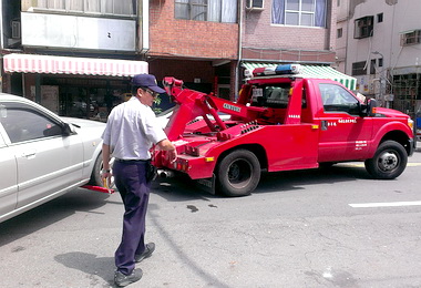 公營拖吊場接軌首日停車秩序良好(圖)