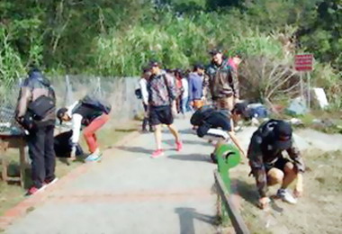 逢甲大學辦步道清潔志工服務學習活動(圖)