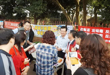 新社花海結束賞花人潮破歷年紀錄(圖)