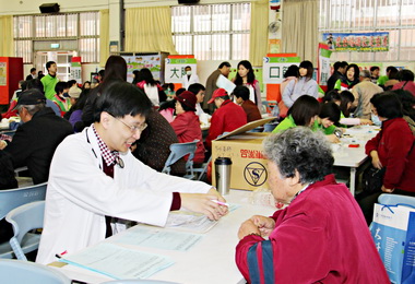 公館鄉衛生所辦活力健康篩檢嘉年華(圖)