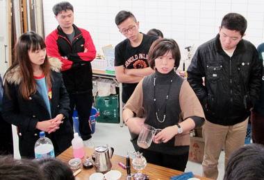 全國首創青少年職場全能體驗營歡喜結訓(圖)