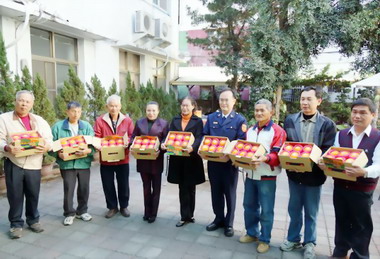 護柑圓滿成功慰勞斗六警分局員警辛勞(圖)