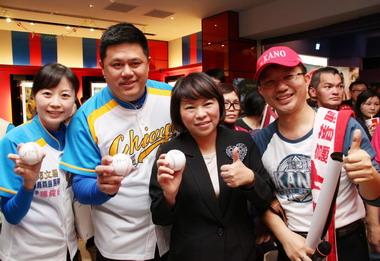 KANO萬人封街遊行圓滿閉幕(圖)