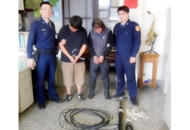 做賊心虛遇警闖死巷被逮(圖)