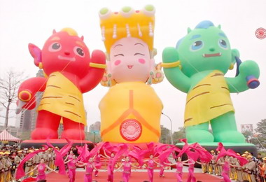 Q版大甲媽公仔氣球秋紅谷展出(圖)