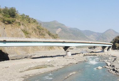 南橫撒拉阿塢橋通車 桃源勤和對外交通無虞(圖)