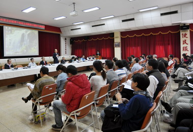 高雄關辦自由經濟示範區講習獲熱烈迴響(圖)