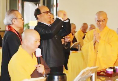 胡志強參加慈海禪寺水陸大法會(圖)