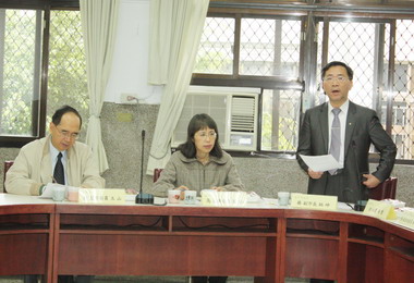 蔡炳坤拿數據證明原縣區未被邊緣化(圖)