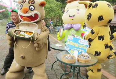 鹿谷麒麟潭舉辦首屆螢火蟲夜跑(圖)