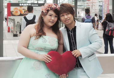 網路情人南北隔高鐵促成好姻緣(圖)