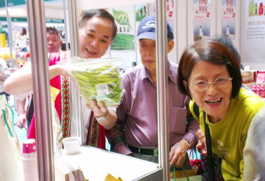 素博展花蓮縣府推廣無硫金針(圖)