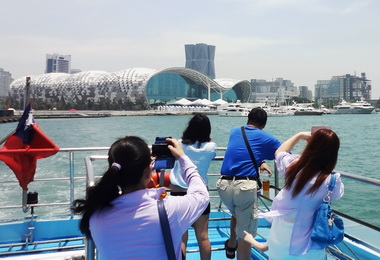 全國最獨特海上自助餐船即日起登場(圖)