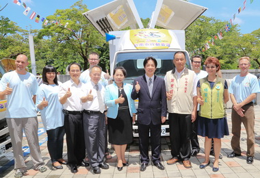 台南推動英語教育首創行動英語車(圖)