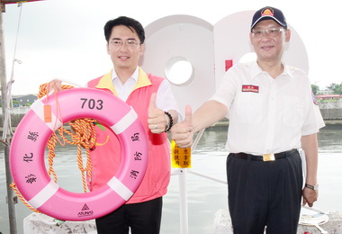 全國首創1102組救生圈架全面啟用(圖)